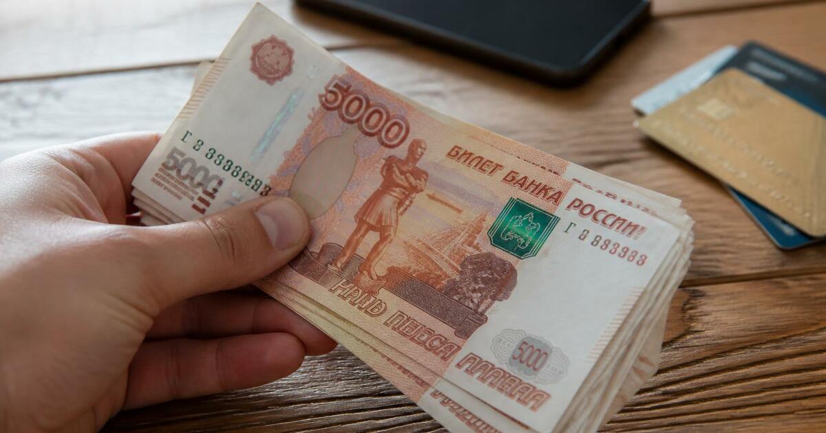 В Новосибирске жителям рекомендуют держать дома...
